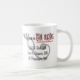 Roliga Psych sjuksköterskaT-tröja och gåvor Kaffemugg