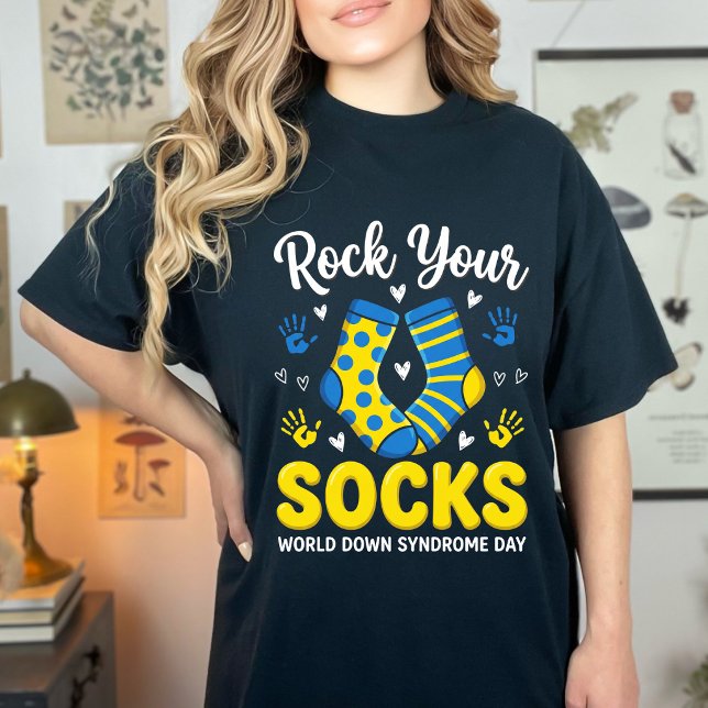 Roliga Rocka dina strumpor 21/3 Medvetande om Down T Shirt (Skapare uppladdad)