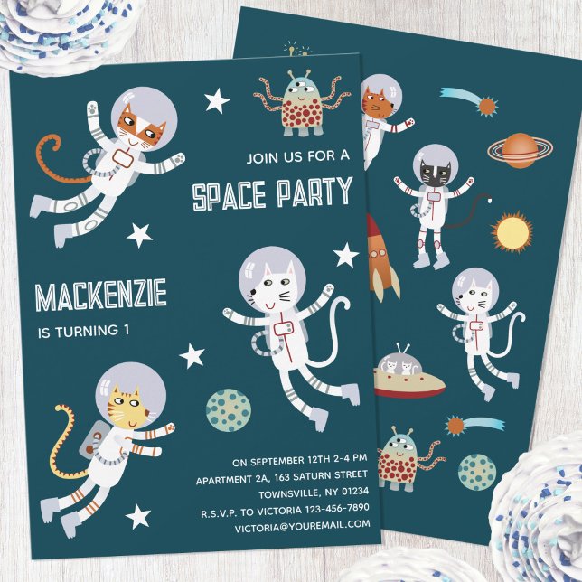 Roliga rymdkatter Första födelsedagsinbjudan Inbjudningar (Fun space themed cat astronaut kids first birthday party invitations)