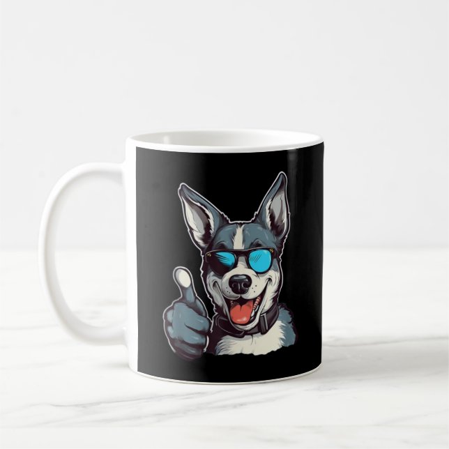Roliga solglasögon hund med tummen upp kaffemugg (Vänster)