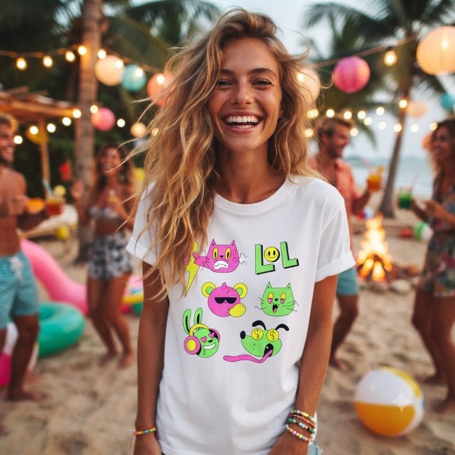 Roliga udda tecknade figurer t shirt (Skapare uppladdad)