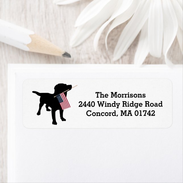 Roligt 4 juli Svart lab med USA:s amerikanska Flag Returadress Etikett (Insitu)