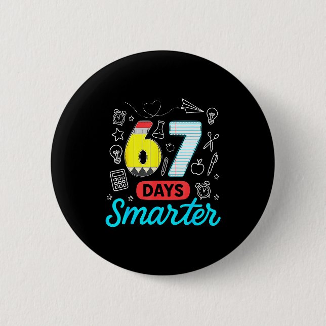 Roligt 67 dagar smartare Six Seven meme lärare stu Knapp (Framsida)