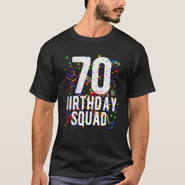 Roligt 70:e födelsedagstorget 70 år gammalt Party- T Shirt (Framsida)