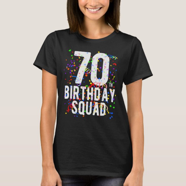 Roligt 70:e födelsedagstorget 70 år gammalt Party- T Shirt (Framsida)