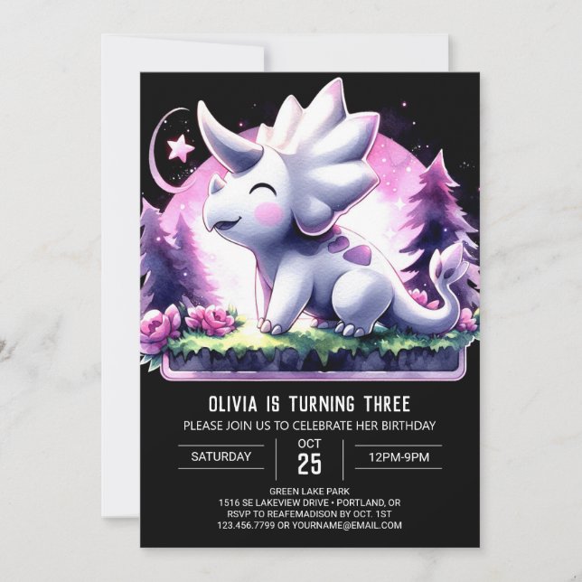 Roligt Anpassningsbar Triceratops Birthday Inbjudningar (Framsida)