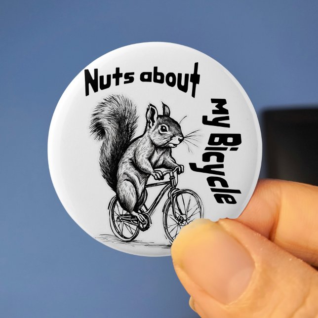 Roligt av cykliska ekorrrelcyklar knapp (Skapare uppladdad)