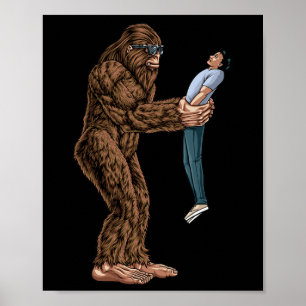 Roligt Bigfoot hittade en kille och plockade upp h Poster