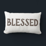 roligt BLESSED-typografi | Lumbalfyllning Lumbarkudde<br><div class="desc">HEM SVENSKT HEMMA | VÅR HEMMA | VÄLKOMMEN TILL VÅRT HEM | HEMDEKOR OCH TILLBEHÖR TILL MODE | KOMFORTABEL | SERENE | HAR | BLESSED | FAITH | LYCKLIG | Life-BRA | LIVET ÄR BÄTTRE HEMMA | BELIV OCH KÄRLEK |</div>