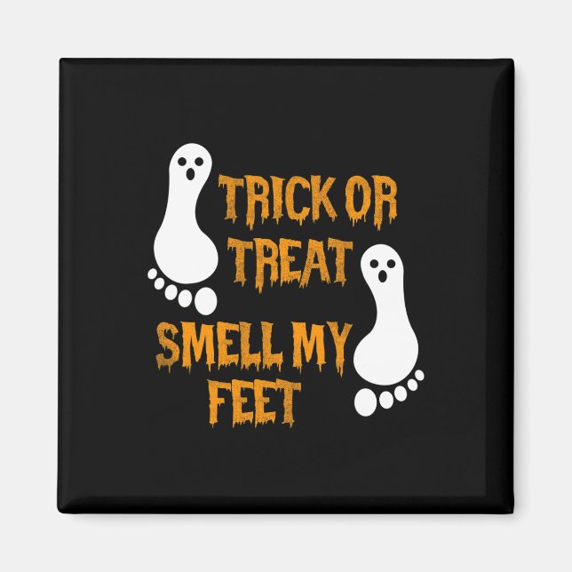 Roligt Bus eller godis luktar min Feet Halloween Magnet (Framsidan)