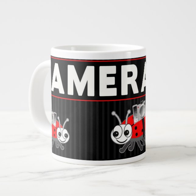 ROLIGT CAMERA KRYP JUMBO 20 OZ. COFFEE/KOPP FÖR SO JUMBO MUGG (Framsida vänster)