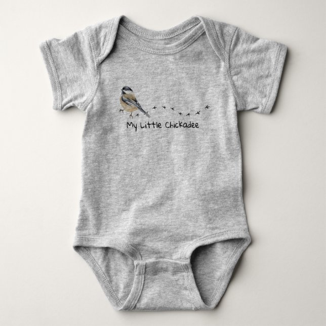 Roligt Chickadee Cute Little Bird Tracks T Shirt (Framsida)