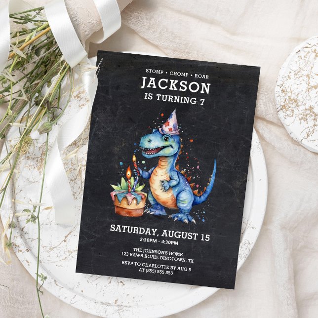 Roligt Cute Dinosaur Chalkboard Barns födelsedag Inbjudningar (Skapare uppladdad)