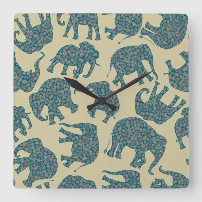 Roligt Ditzy Paisley Elephants på Beige Wall Clock Fyrkantig Klocka (Framsida)
