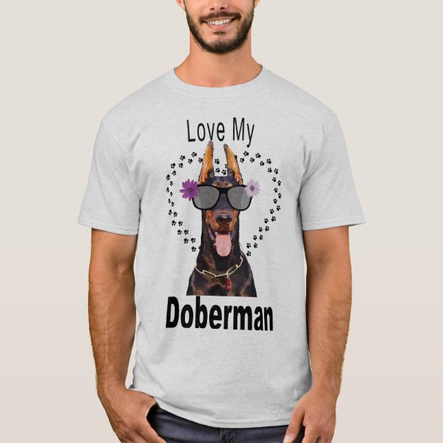 Roligt Doberman i Sunglass T Shirt (Framsida)