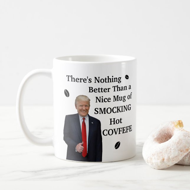 Roligt Donald Trump Smocking hoat Covfefe Kaffemugg (Med munk)