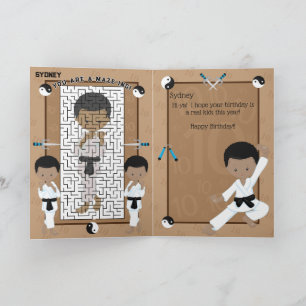 Roligt Du är A-Maze-ing Black Boys Karate Birthday Kort