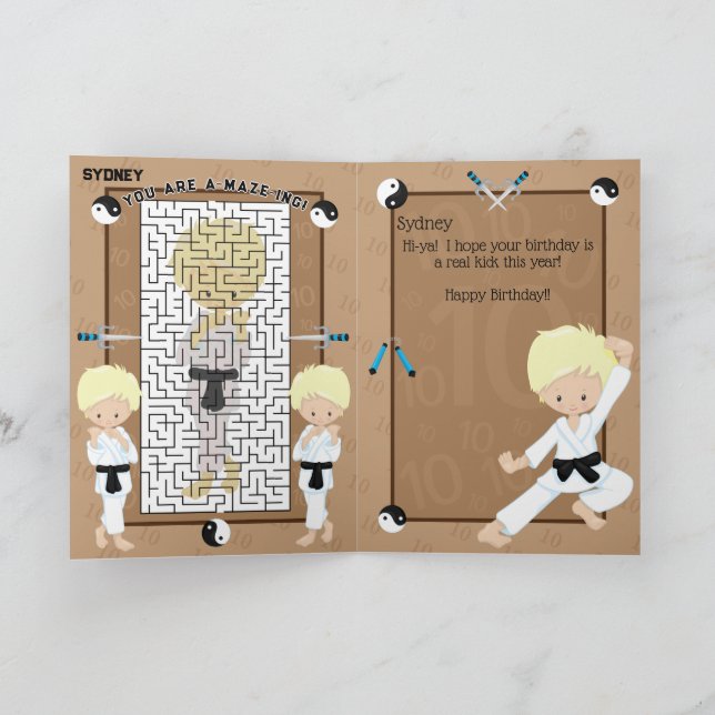 Roligt Du är A- Maze- ing Blonde Boys Karate Birth Kort (Inuti)