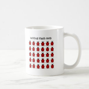 roligt exponera mobsternyckelpigan kaffemugg