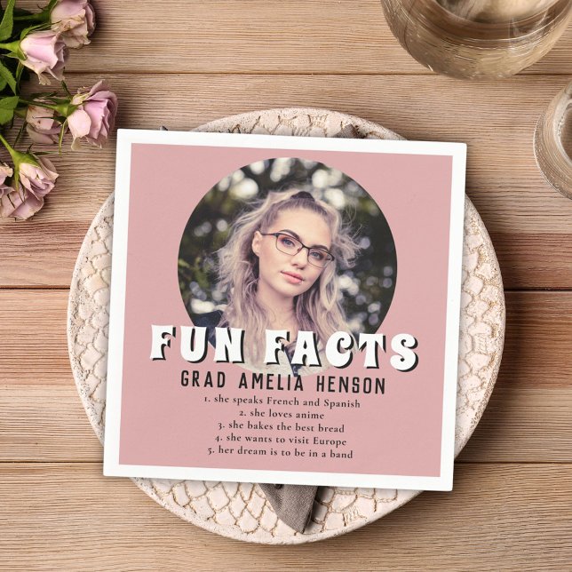 Roligt Fact Dusty Rosa Student Photo Studenten Pappersservett (Skapare uppladdad)