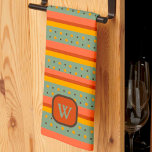 Roligt Färgfull monogram initialt strimlad Kökshandduk<br><div class="desc">Cute Personlig Rand Modern tehandduk i Mönster. De här färglösa kökshanddukarna är perfekt att lägga lite färg i köket. Koppla ihop det med flaska i vin och ge en underbar personlig till vänner, familj, medarbetare, grannar osv. Monogramytan för anpassningsbar kan ändras till namn eller roligt om du vill. Om du...</div>