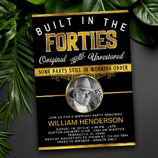 Roligt födelsedagsfirande för män byggt på 40-tale inbjudningar