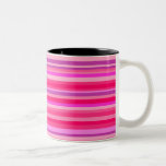Roligt, Girly Rosa och Lila Rand Mönster Två-Tonad Mugg<br><div class="desc">Den här utformningen har en roligt,  gigantisk rand mönster,  med olika nyanser av färg som rosa och lila.</div>