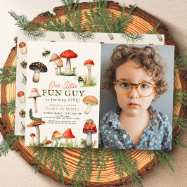 Roligt Guy Mushroom Bee Boy Photo Birthday Inbjudningar