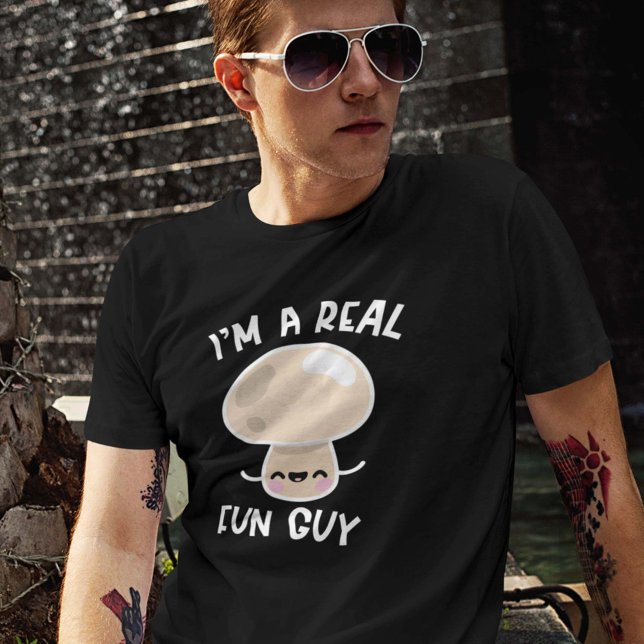 Roligt Guy T Shirt (Skapare uppladdad)