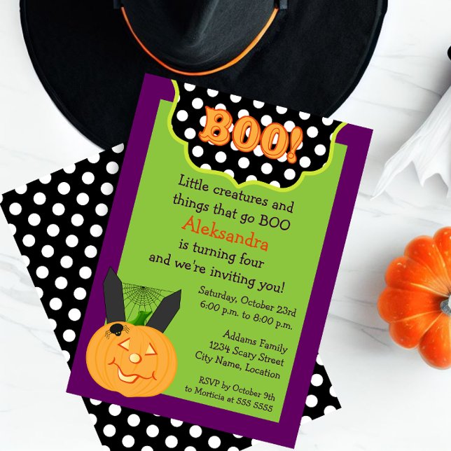 Roligt Halloween-födelsedagsfirande för barn Inbjudningar (Celebrate a Halloween birthday with this cute BOO and pumpkin invitation.)