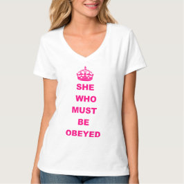 Roligt henne som måste vara lydd text tee shirt