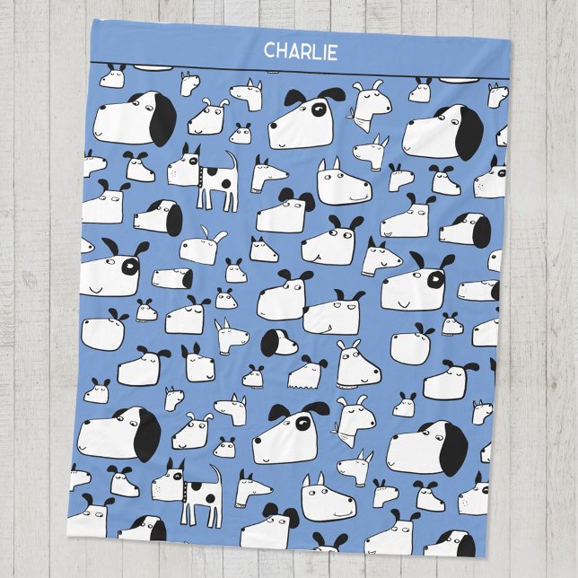 Roligt Hundar Personlig Fleecefilt (Fun dog cartoon blue personalized custom name fleece blanket)