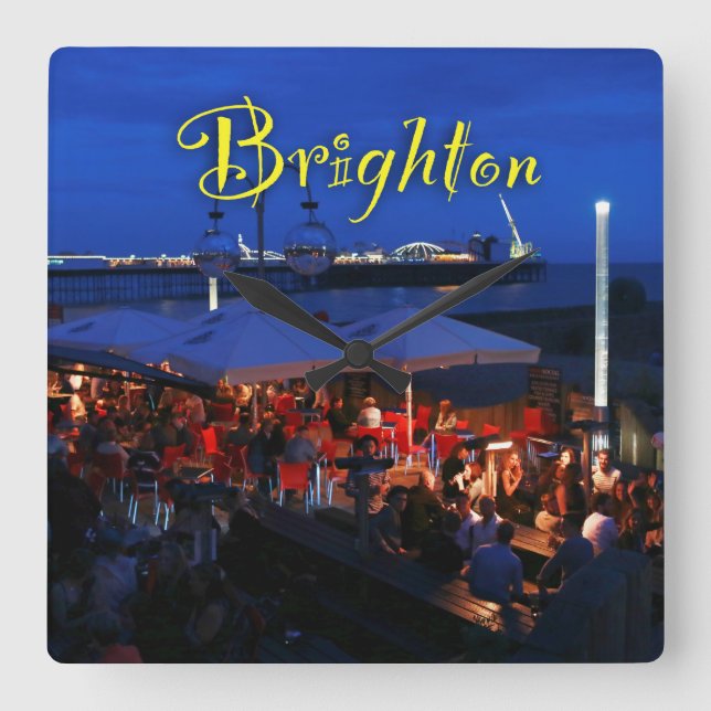 Roligt i Brighton! Fyrkantig Klocka (Framsida)