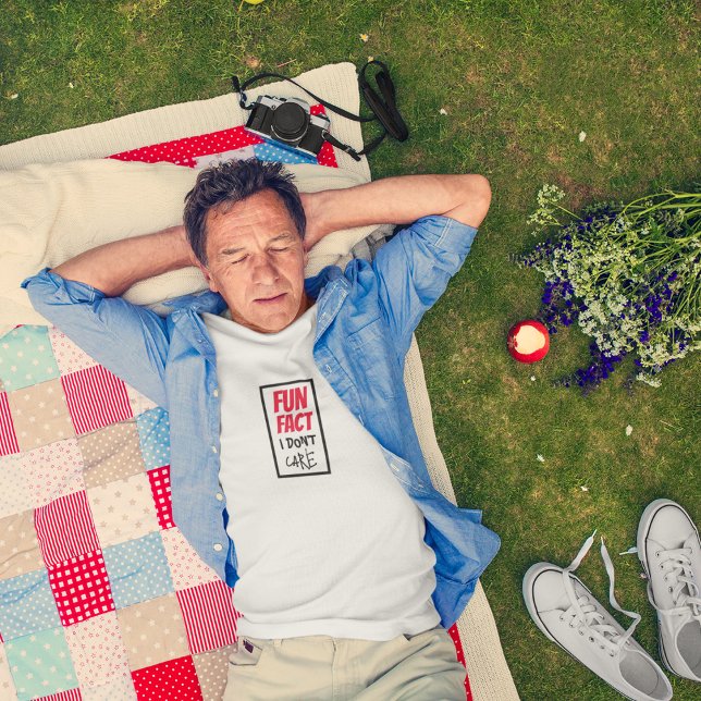 Roligt, jag bryr mig inte t shirt (Skapare uppladdad)