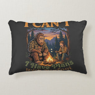 Roligt Jag Har Planer Med Bigfoot Camping & Vandri Prydnadskudde