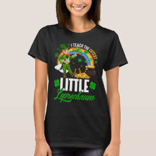 Roligt Jag Undervisar De Sötaste Små Leprechauns S T Shirt