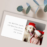 Roligt Julfoto Modern Minimal Returadress Adressetikett<br><div class="desc">En helgdag för fotoreturadressetikett med klassisk typografi i svart på en ren, vit bakgrund. Fotot och texten kan enkelt anpassas för personligt bruk. En enkel, minimalistisk och contemporary julklapp som utmärker den här julhelgen! Bilden som visas är endast avsedd som illustration för att ersättas med ett eget foto. Platshållarbilden är...</div>