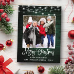 Roligt Kalligrafi JulGrönt Wood Ljus Vykort<br><div class="desc">Modern Roligt Calligraphy Script God jul Family Photo Helgdag Postcard - Rustic Land Grönt Wood with String Ljus</div>
