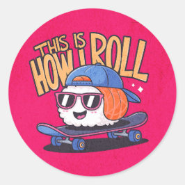 Roligt Kawaii Sushi på skateboard Runt Klistermärke