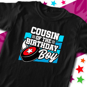 Roligt Kids Hockey Party Cousin från födelsedagstj T Shirt