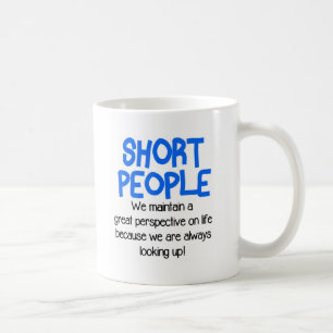 Roligt kort folk kaffemugg