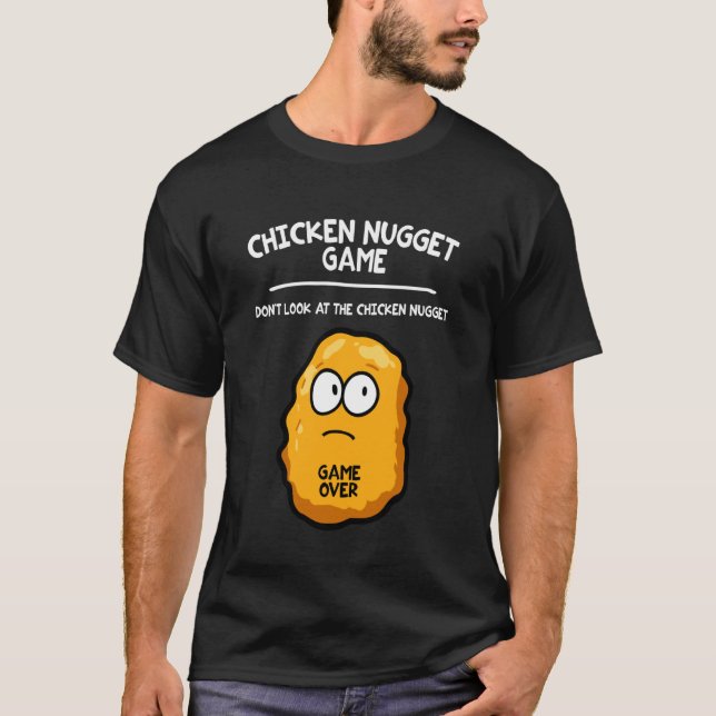 Roligt Kycklingnuggetspel T Shirt (Framsida)