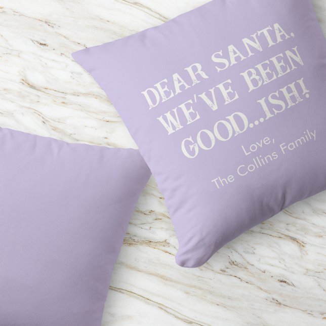 Roligt Lila Typography Family Namn Modern jul Kudde (Fun Purple Typography Family Name Modern Christmas Throw Pillow)