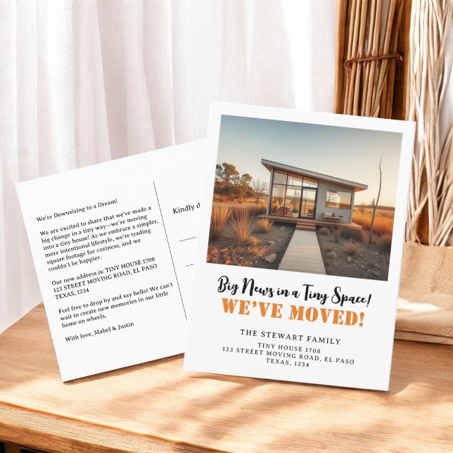 Roligt litet hus foto ny adress hem flyttar meddelande vykort (Fun Tiny House photo new address home moving Announcement Postcard)