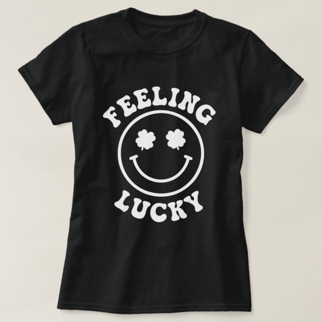 Roligt Lucky Smile Ansikte St. Patrick Day T Shirt (Design framsida)