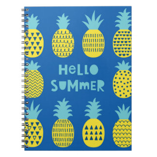 Roligt med ananas. anteckningsbok