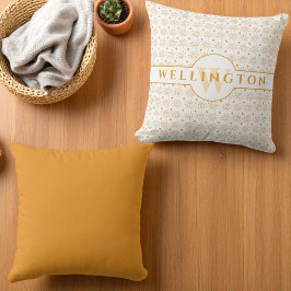 Roligt Monogram Namn Hand plockade Sol Kudde