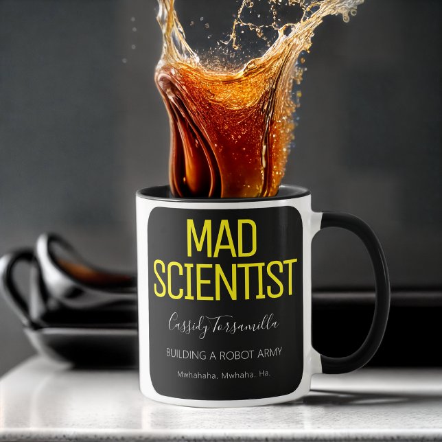 Roligt Namn Mad Scientist Mugg (Not even morning coffee is safe from your brilliance. Mwhahahaha!)