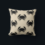 roligt nautisk CRAB tema mönster Kudde<br><div class="desc">| SJÖ Life | NAUTISKT | BOATNING | ANCHOR | SJÖ Life | LIVET ÄR BÄTTRE I SJÖ | ROLIGT | CHIC | ENKEL | VATTEN | TILLBEHÖR TILL ROLIGT-BOATDEKOR FÖR HEMMET | NAUTISK TROPISK HEMDEKOR | KLASSISK SILHOUETTKONSTRUKTION | BEACH | SEA | OCEAN DECOR HOME BOAT ACCESSORIS | CAPTAIN...</div>