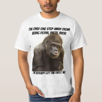 Roligt nedsmutsad smutsar ner den rika gorillan